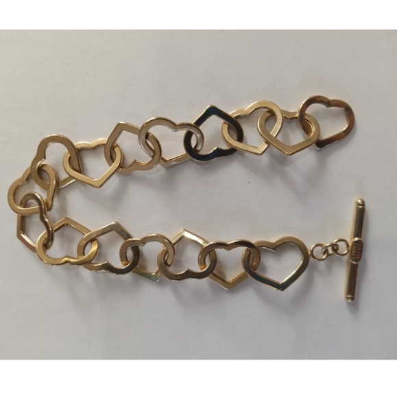Sold 14k Yellow Gold Large Heart Link Bracelet with Toggle Closure - Picture 10 of 12